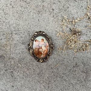 Vintage, Edwardian Woman Porcelain Cameo Brooch
